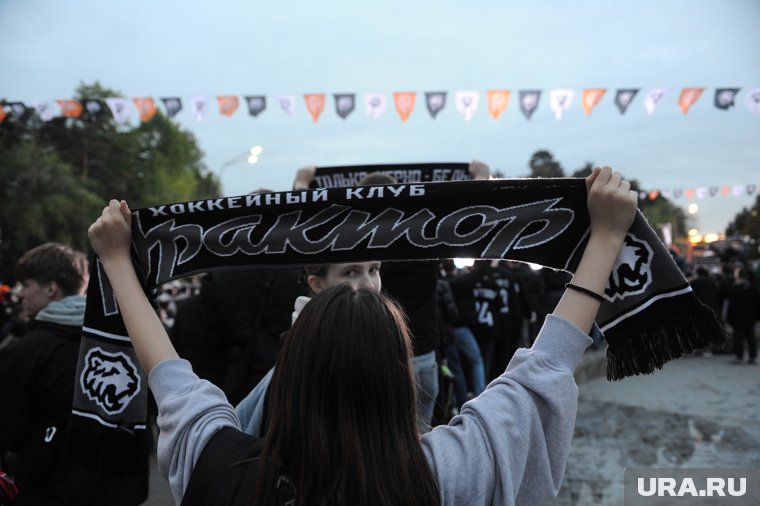 Фанатов «Трактора» ждут в парке Гагарина в 16:00