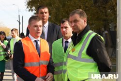 Иван Ситников (слева) имеет большой опыт управленца, он работал на ведущем курганском предприятии