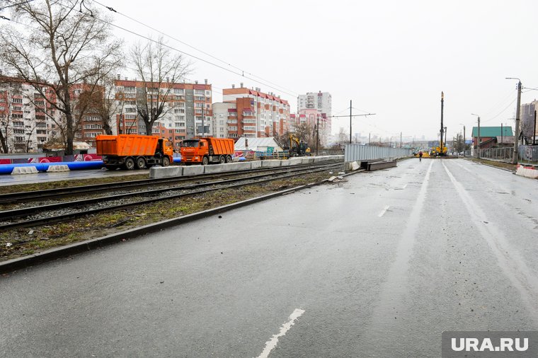 Движение транспорта по проспекту Победы для строительства метро закрыли в апреле