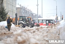 Подрядчики каждый день очищали улицы Перми от снега