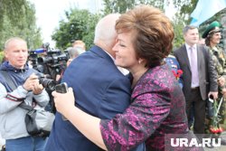 Мэр Заводоуковска, поверив в 22-летнюю Иванову, не только принял ее на работу, но и давал возможность получать образование в престижной академии
