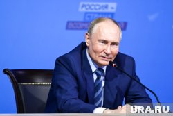 Владимир Путин наградил Зиновия Меркина за вклад в патриотическое воспитание молодежи