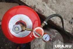 Три газовых баллона взорвались в доме на Новинском переулке в результате пожара