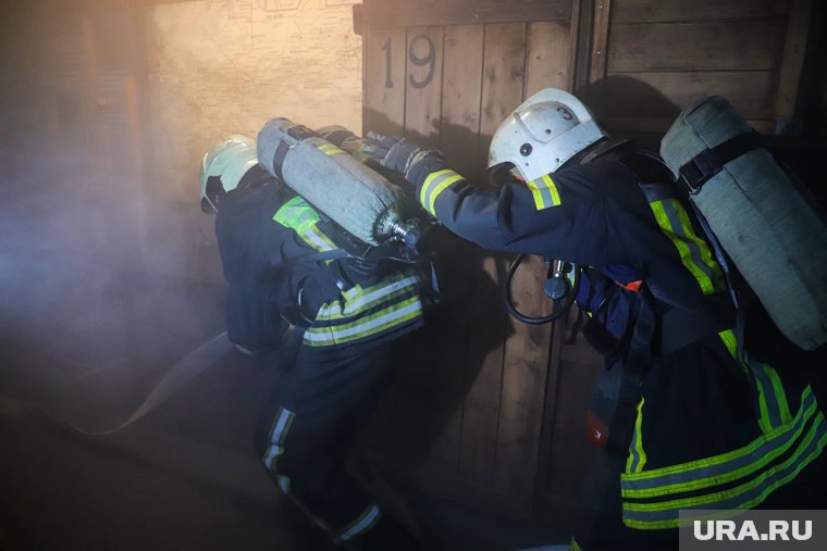 Пара пыталась просушить яму с помощью газовой горелки