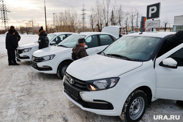 «АвтоВАЗ» повысил цены на Lada Granta, базовая цена модели - 966 тысяч рублей