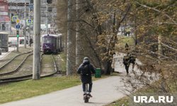 Странного мужчину проверят в полиции