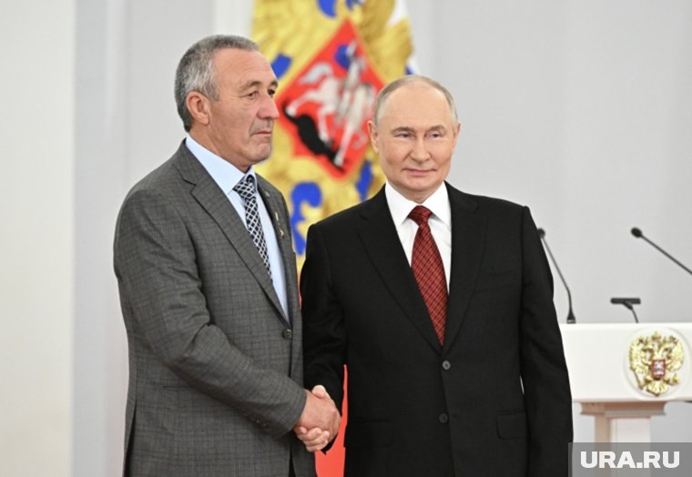 Султангирей Костоев также получил свою награду