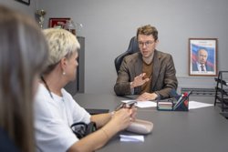Обращаются к депутату с самыми разными вопросами