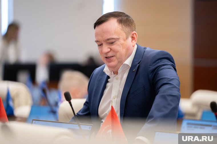 Олег Постников выступил за поддержку людей труда