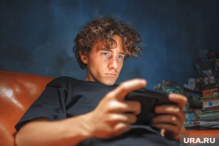 Портативные игровые консоли позволяют играть в видеоигры в любом месте