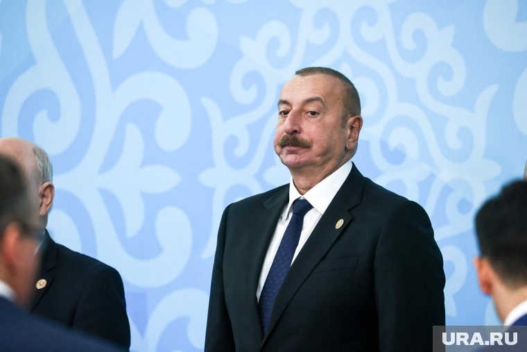 Разлад между Россией и Азербайджаном выгоден западным странам, полагают эксперты