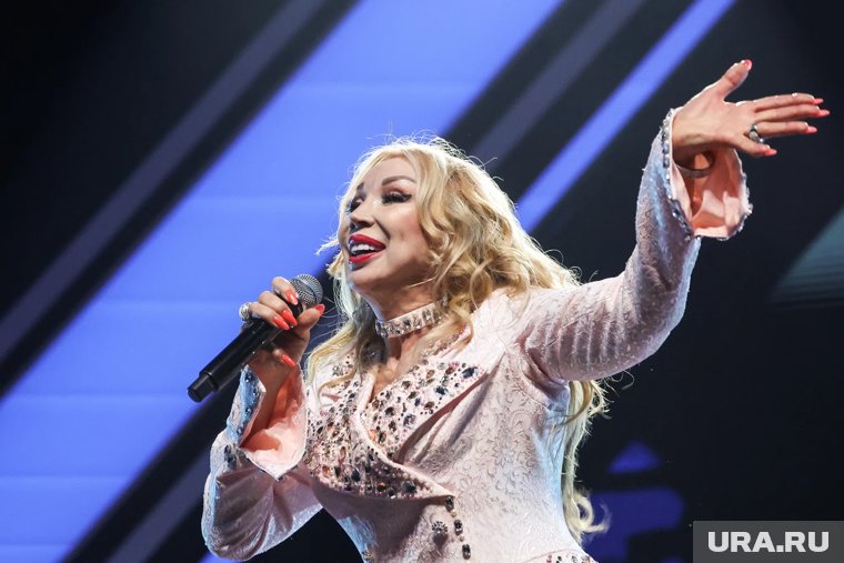 Маша Распутина официально вышла замуж за Захарова спустя 25 лет совместной с ним жизни