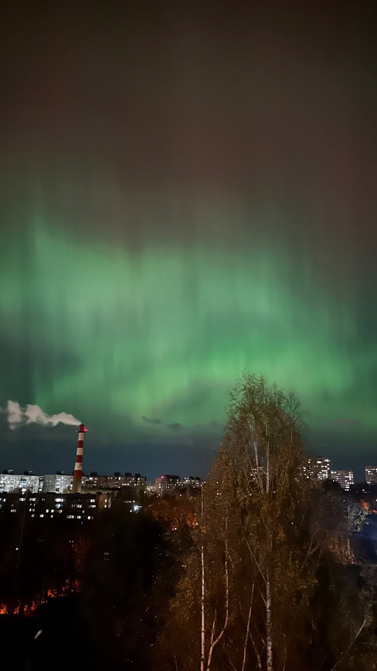 Глава города заснял северное сияние 10 октября в 23:02 