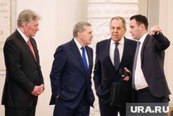 В делегацию вошли Лавров и Ушаков
