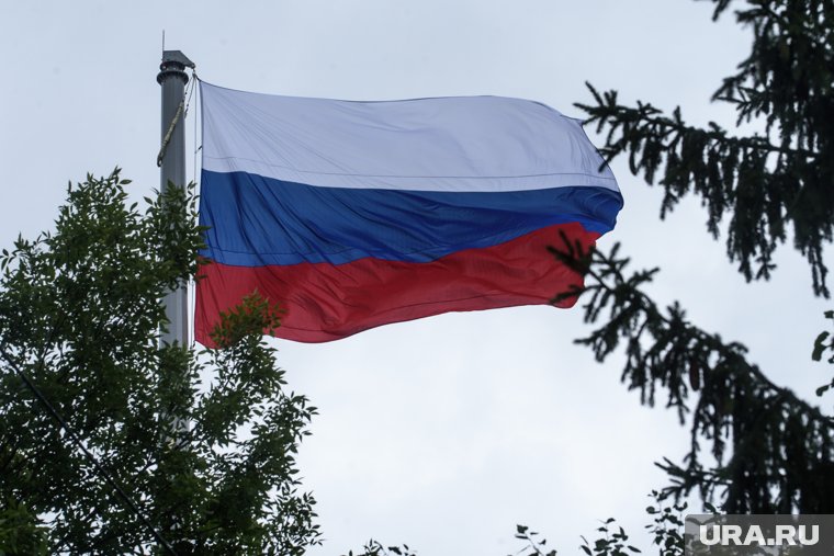 Флаг подняли в символическую дату
