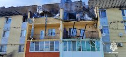 Кадры с места тушения пожара в многоквартирном доме