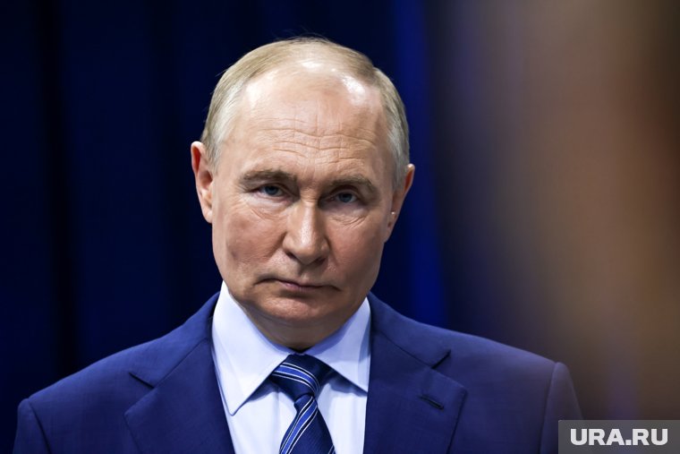 Путин почтил память советских воинов