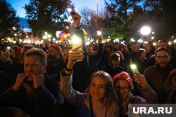 Студенты и оппозиционеры перекрыли площадь Славия и несколько улиц в центре Белграда