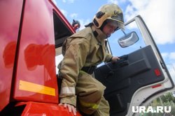 Пятиэтажка вспыхнула в красноярском Сосновоборске на 2 тысячи квадратов