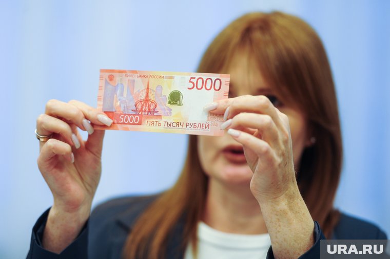Зарплата будет расти медленнее в 2025 году, считают аналитики
