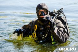 Водолазы достали тело погибшего