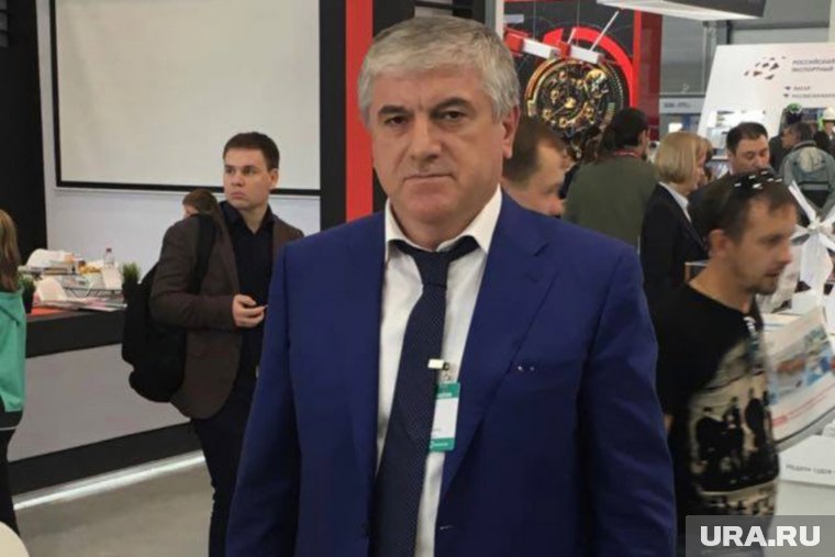 Глава Махачкалы Юсуп Умавов решил уйти в отставку, передает РИА Новости