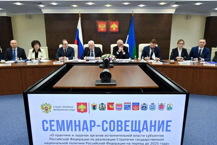 Игорь Баринов отметил важность привлечения лидеров общественного мнения (ЛОМ) для борьбы с дезинформацией.