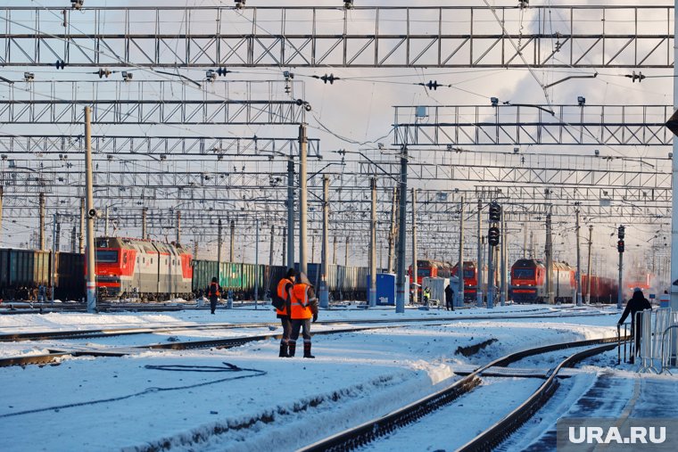 Курганцы попадают в беду, отвлекаясь на телефоны и звуки в наушниках