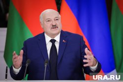 Беларусь ждет тюменских экспертов для поиска нефти: Лукашенко переговорил с губернатором Моором