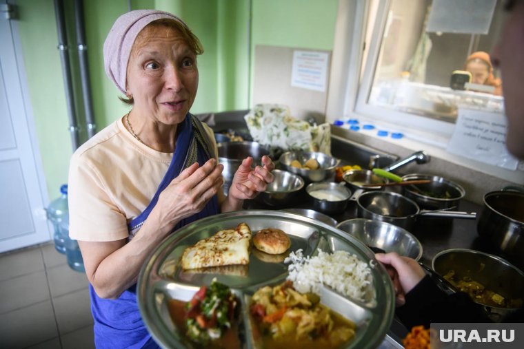 В храме нас не только накормили, но и рассказали о блюдах подробнее