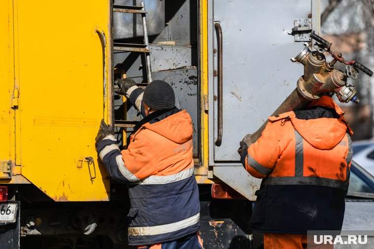 В ликвидации последствий были задействованы коммунальные и аварийные службы