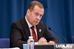 Медведев заявил, что День Победы - праздник России и отмечается от 9 мая