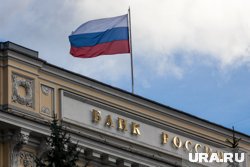 ЦБ придется выбирать между сдерживанием инфляции и поддержкой экономической активности, говорит экономист Константин Ордов