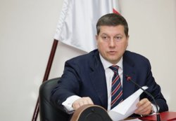 Бывший мэр использовал служебные полномочия для создания льготных условий компании-застройщика, связанной с его супругой