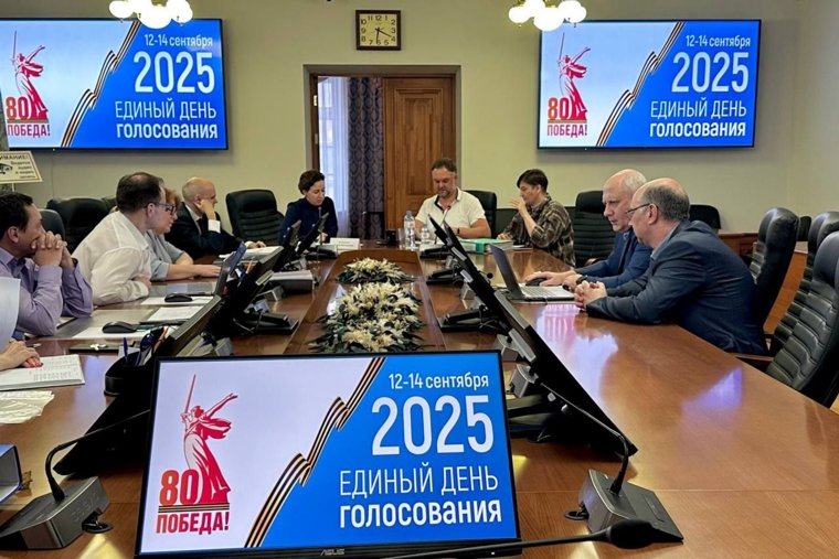 Документы Волкова приняли в избиркоме