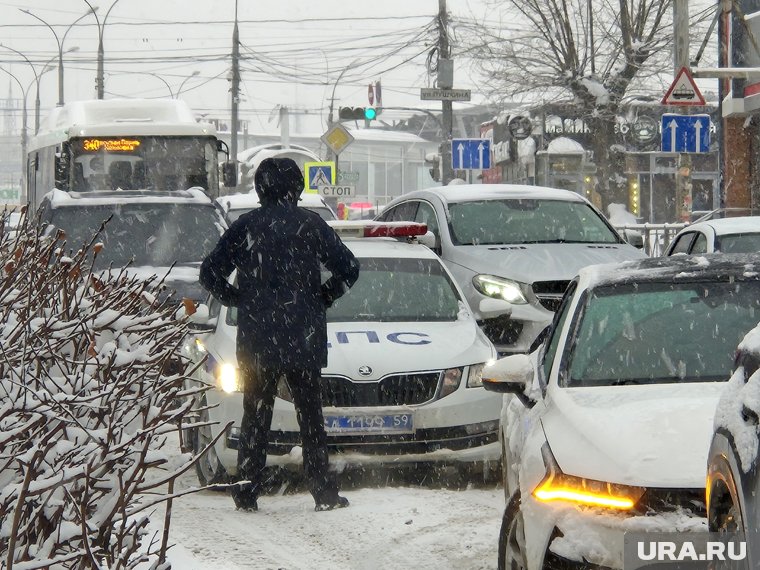 Из-за обильных осадков городским коммунальным службам придется усиленно поработать, считает Эдуард Соснин