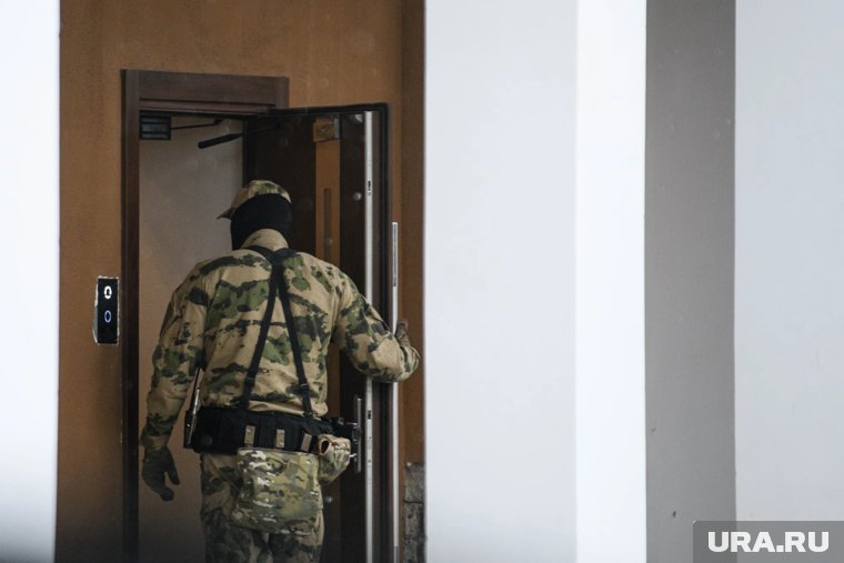 По делу Сулейманова прошли до 40 обысков 