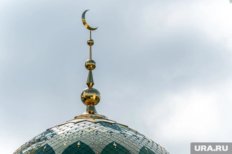 Поджог мечети в Англии расследуют, как преступление на фоне ненависти 