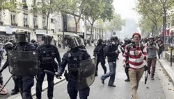 Протесты проходят во многих регионах Франции