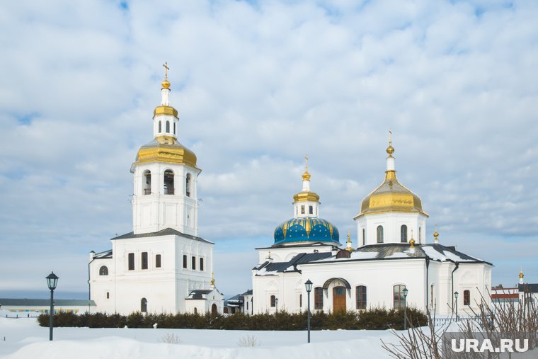 Если поставить свечку в храме 13 ноября, то можно рассчитывать на удачу