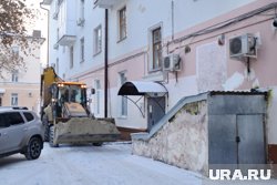 Пьяный водитель управлял трактором-погрузчиком