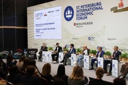 Для эффективной коммуникации сервисы должны активно использовать рекомендательные алгоритмы и персонализированные предложения, рассказал Кумпель