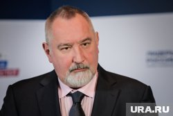 Рогозин назвал автора шутки о нем «бесталанным чмом»
