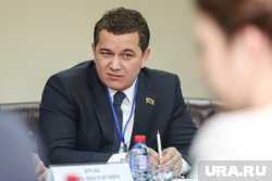 Айсин поддержал кандидатуру Максима Слепова на пост главы Сургута