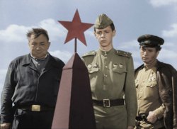 Кадр из фильма «В бой идут одни старики»