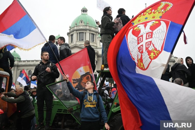 Значимых инцидентов на протестах в Белграде не зафиксировано