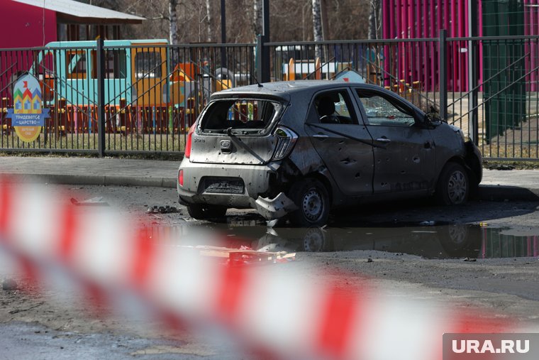 Автомобиль волонтеров под обстрел ВСУ