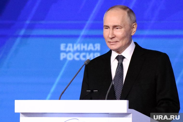Решение Путина объединить оборонные предприятия в холдинги спасло ОПК 