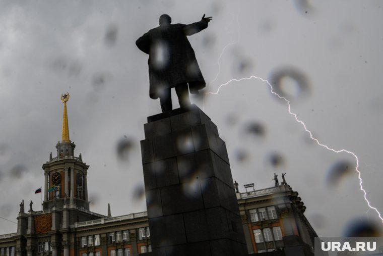Непогода задержится в регионе минимум на три дня
