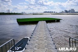 На городском пляже закрыли летний сезон